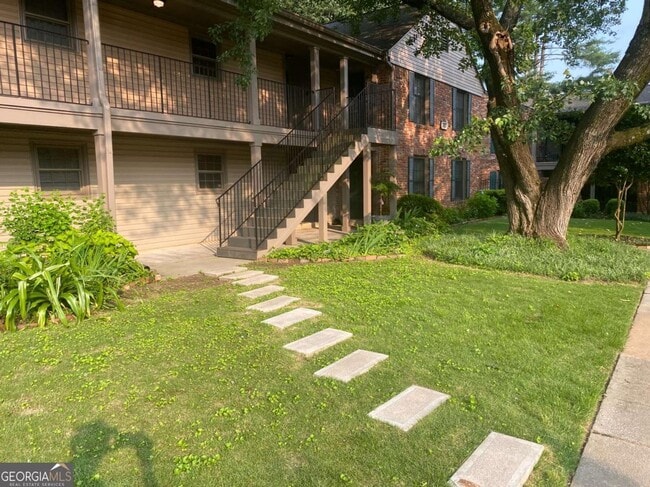 Foto del edificio - 3117 Colonial Way