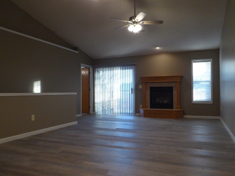 Primary Photo - 3013 Cottonwood Hill Dr