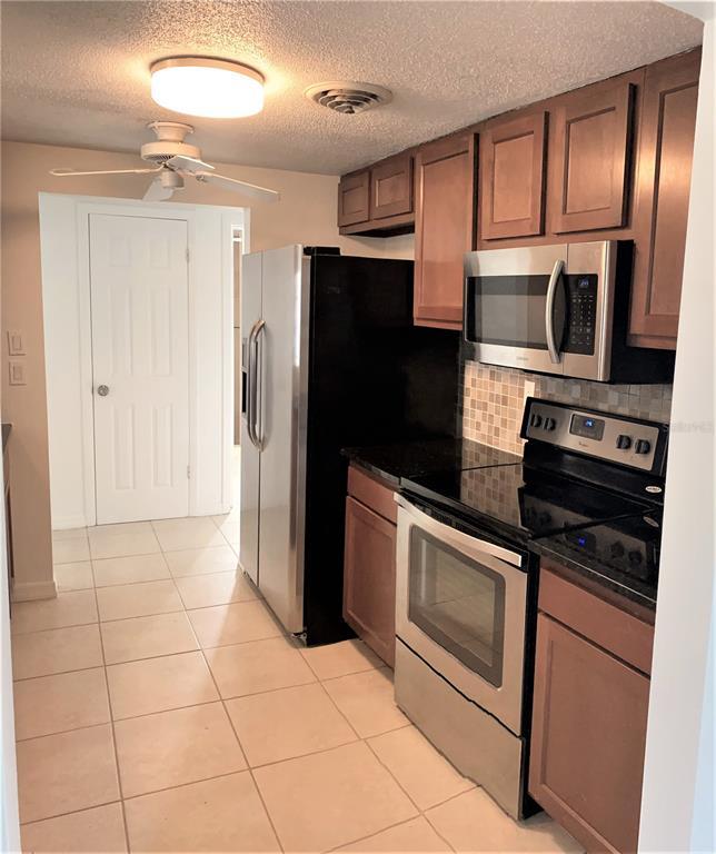 Building Photo - 841 Baffin Dr