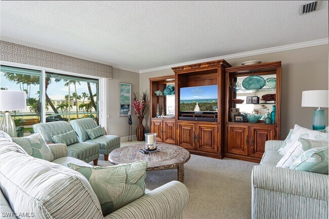 Foto del edificio - 2500 Gulf Shore Blvd N