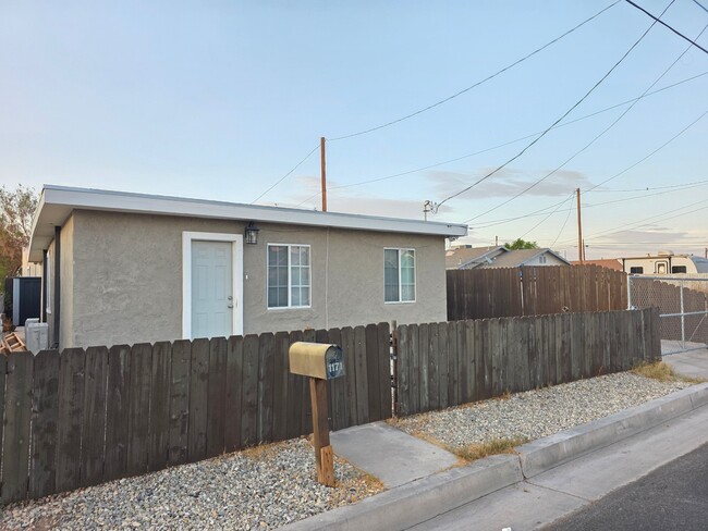 Building Photo - 1171 Peach St