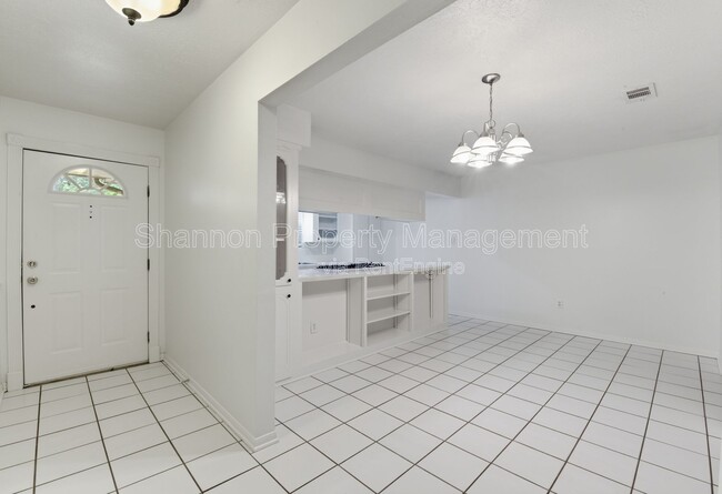 Building Photo - 2115 Oak Shores Dr