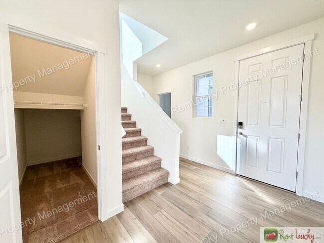 Foto del edificio - 17106 126th St Ct E