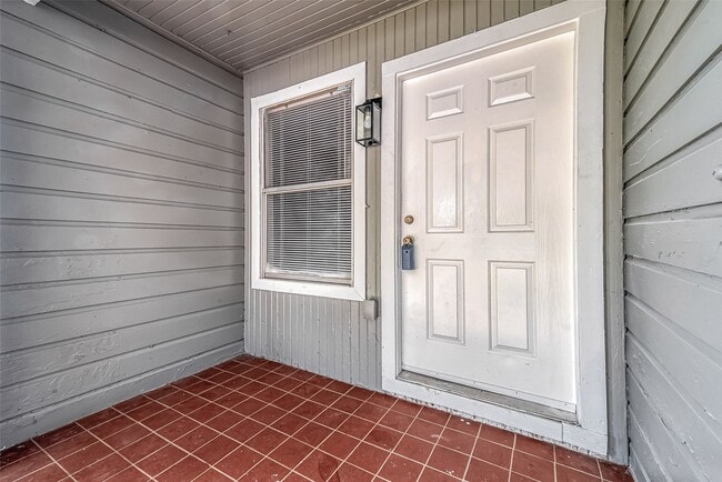 Building Photo - 1114 Cresline St