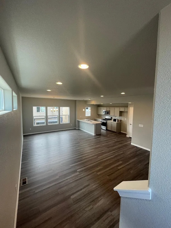 Building Photo - 7435 Gorgeted Quail Grv