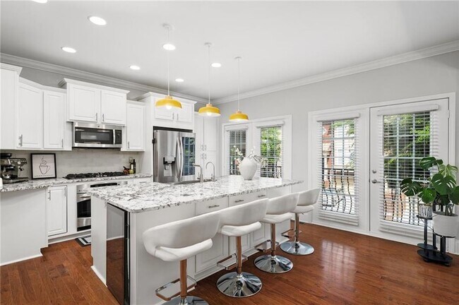 Foto del edificio - 2872 Overlook Way NE