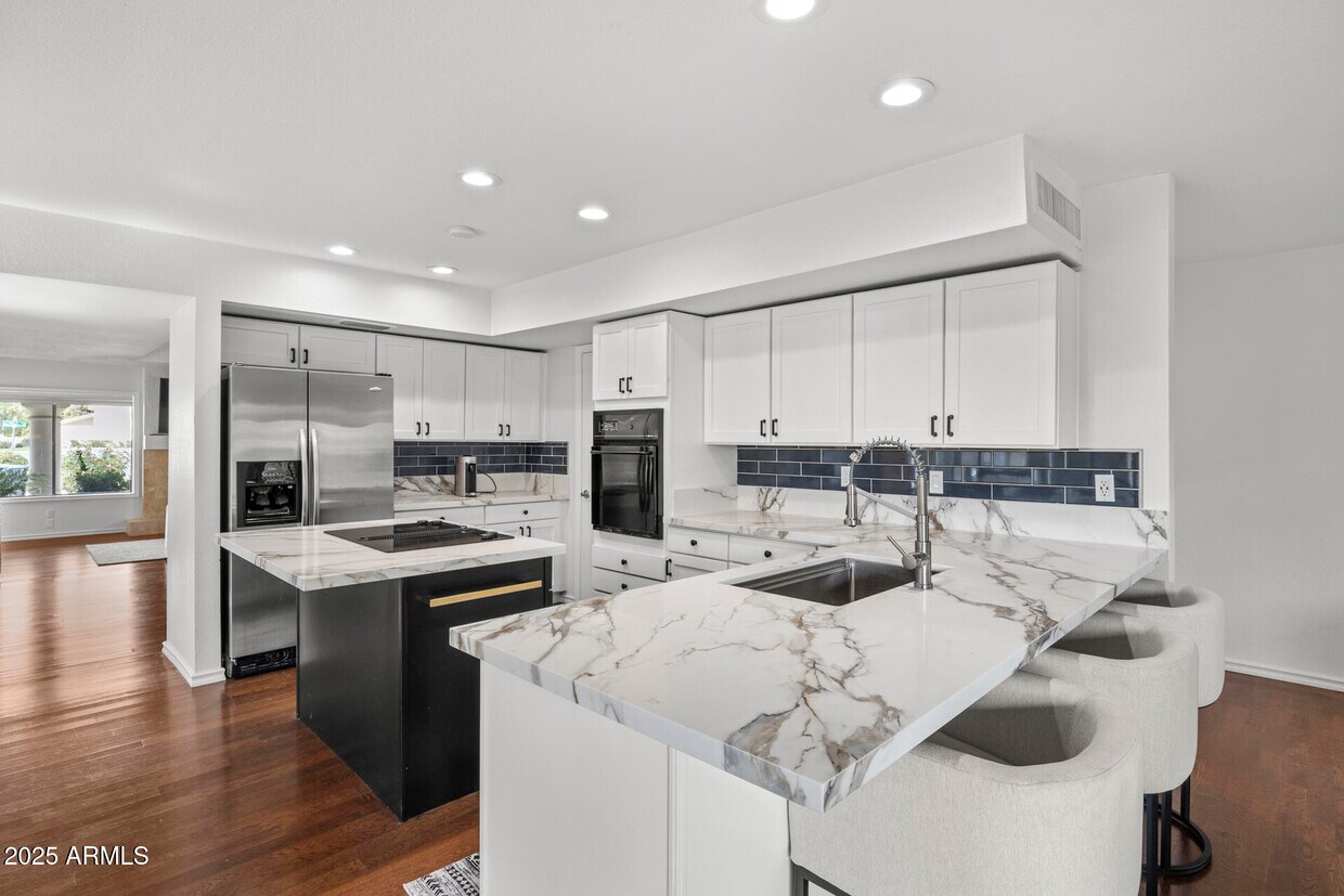 Foto principal - 8649 N Willowrain Ct