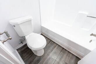 Interior Photo - 2039 North Las Palmas Ave