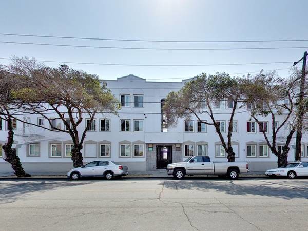 Building Photo - 2805 E 16th St