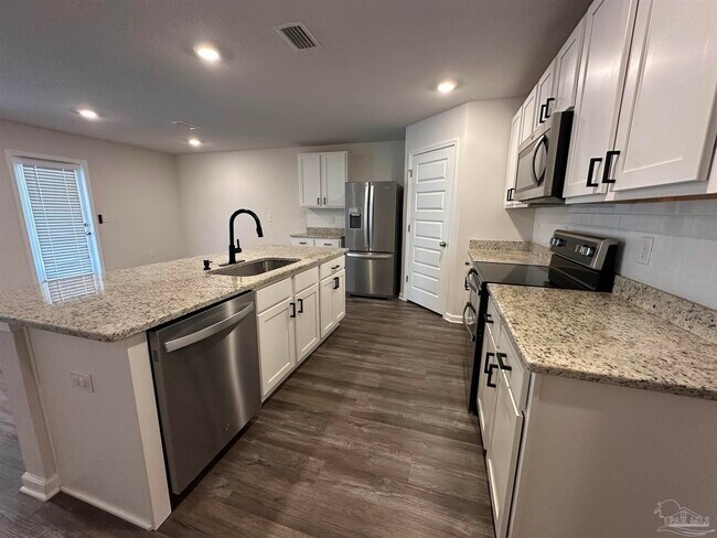 Foto del edificio - 4014 Whitetail Ln