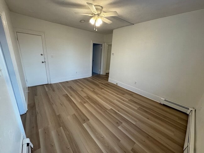 Building Photo - 22 Cottage St