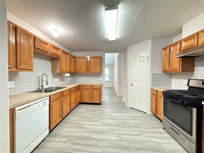 Foto del edificio - 6534 Carly Park Way