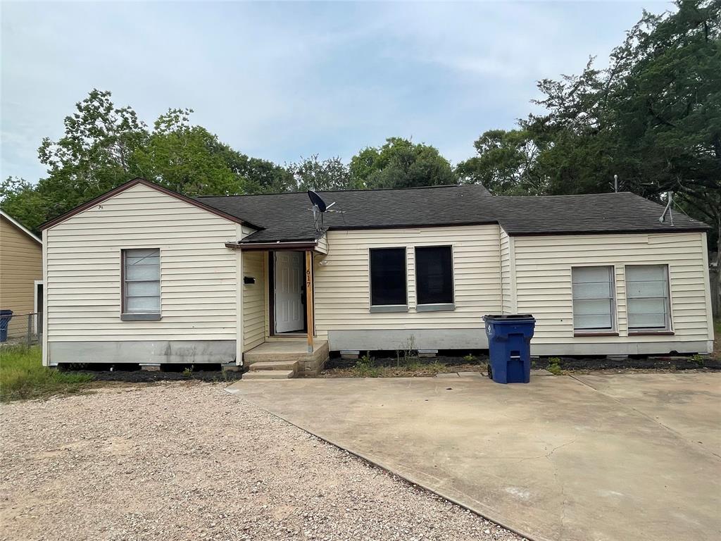 617 Hurst Pl, Angleton, TX 77515 House Rental in Angleton, TX