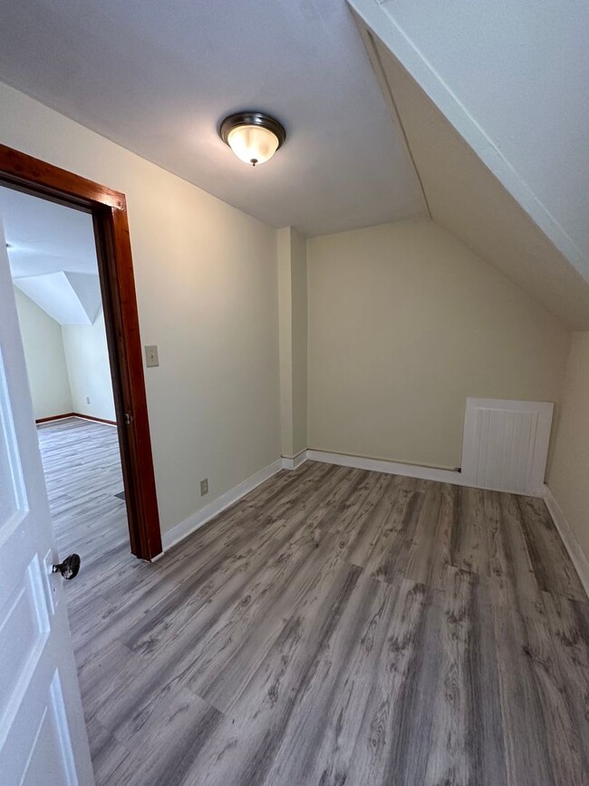 Foto del edificio - 5347 N Sherman Blvd
