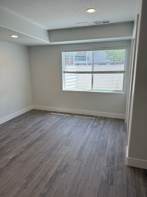 Building Photo - 3862 Hardman Way