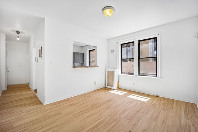 Photo - 429 Fairmount Ave Apartment