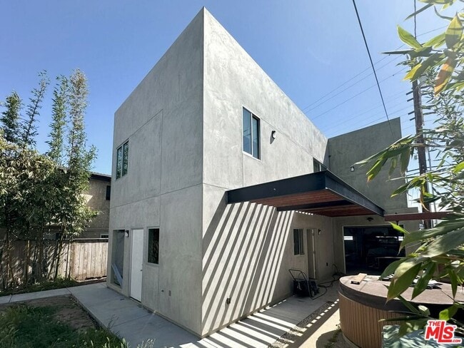 Building Photo - 1842 9th St