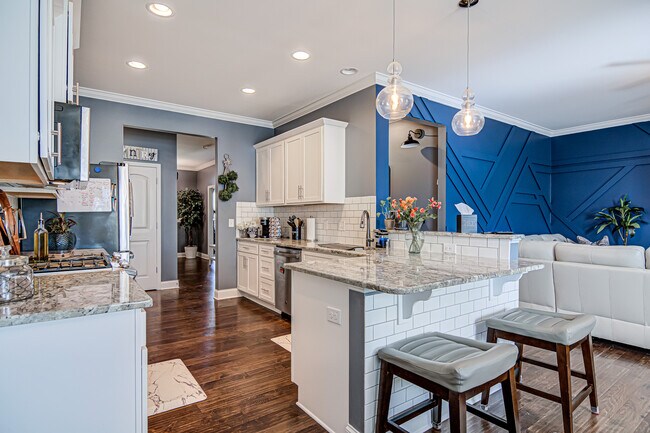 Foto del edificio - 3855 Rutherford Ct