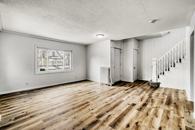 Foto del edificio - 1501 Sherburne Ave