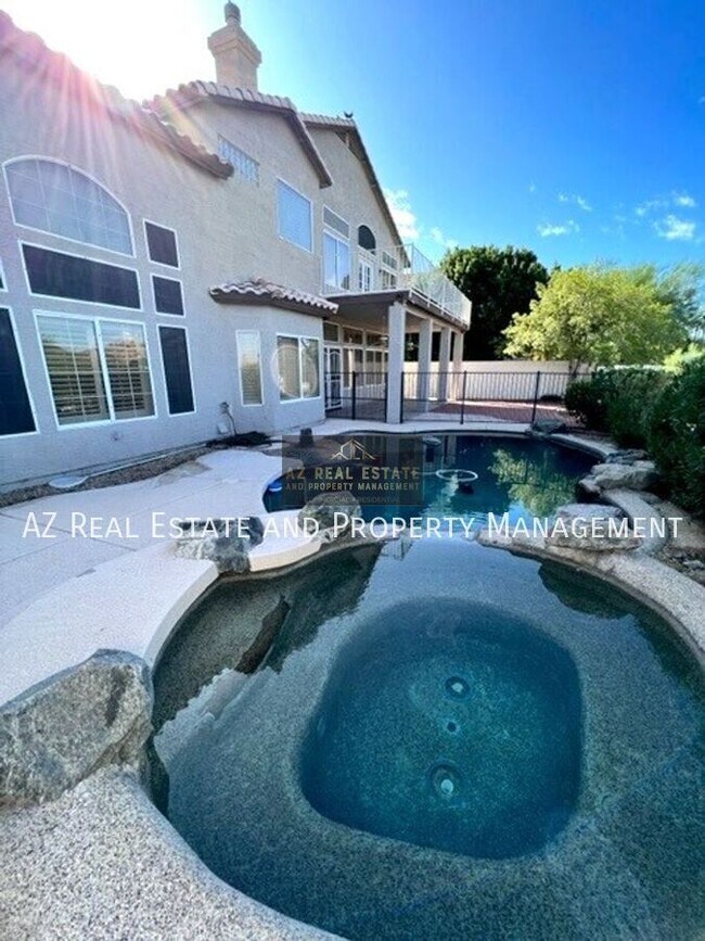 Foto del edificio - 13236 N 13th St