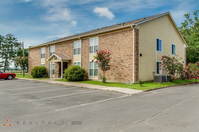 Building Photo - 4715 Hilry Huckaby III Ave