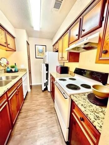 Foto del edificio - 10616 Mellow Ln