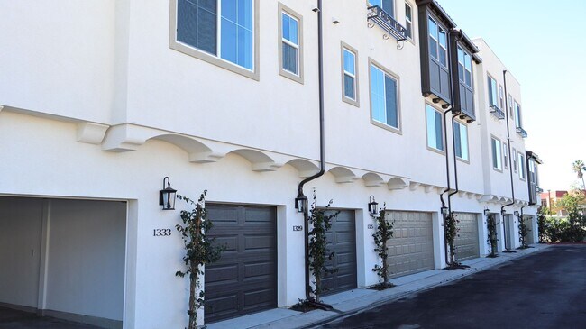 Foto del edificio - FOR RENT!! Brand New Townhome in El Cajon FOR RENT!!
