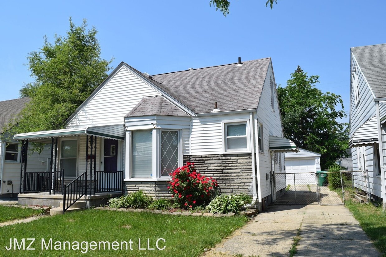 21785 David Ave, Eastpointe, MI 48021 House Rental in Eastpointe, MI