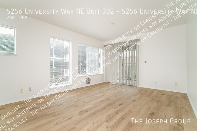 Foto del edificio - 5256 University Wy NE