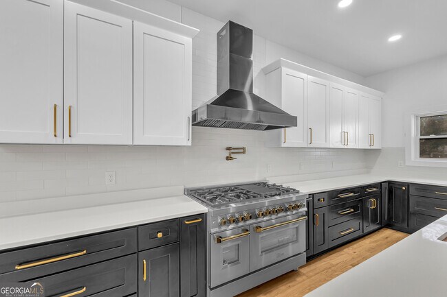 Foto del edificio - 2361 Lynn Iris Dr