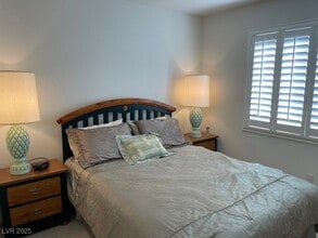 Building Photo - 170 Arches Ct