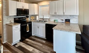 Building Photo - 379 Gypsum Dr