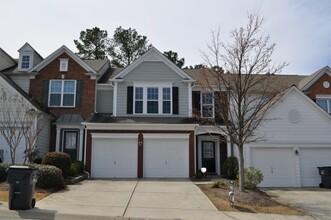 Building Photo - 2425 Fairlie Dr