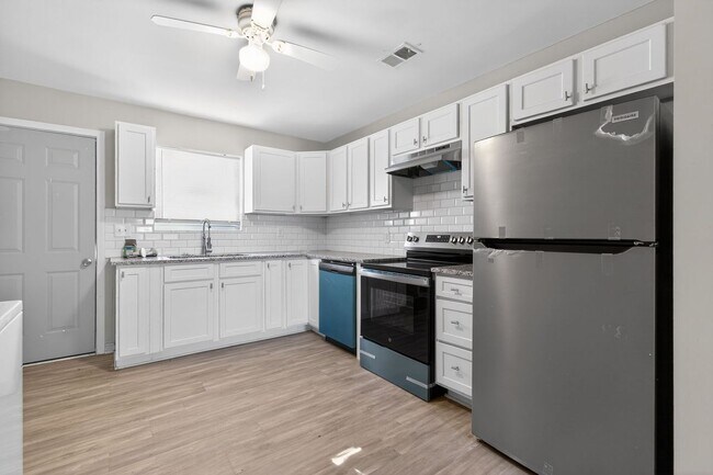 Foto del edificio - 7 Roper Dr