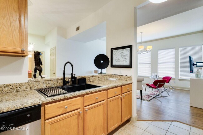 Foto del edificio - 201 Settlers Trace Blvd