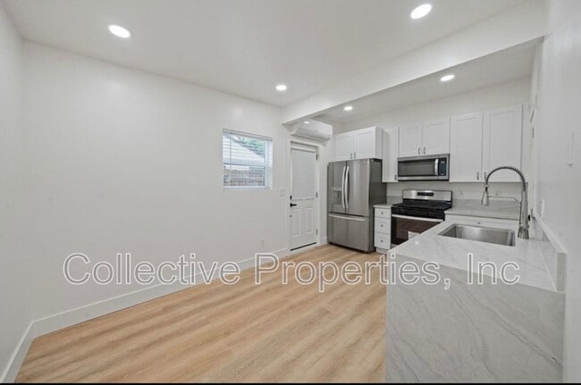 Foto del edificio - 6842 Estrella Ave
