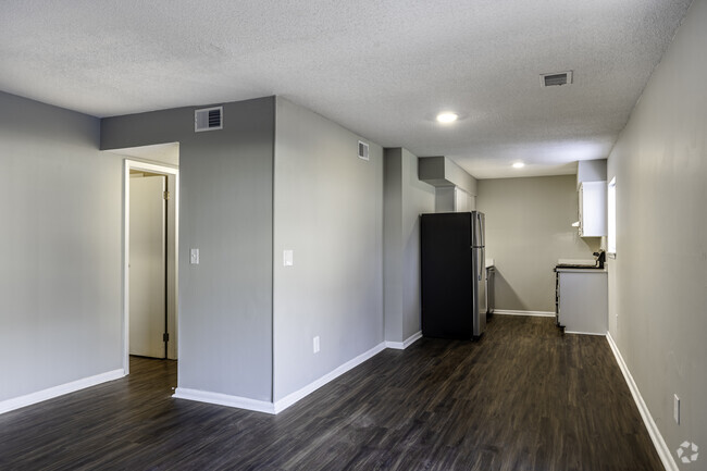 1HAB, 1BA - 750 ft² - Oakside Apartments