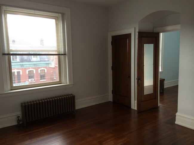 Building Photo - 507 Penn St