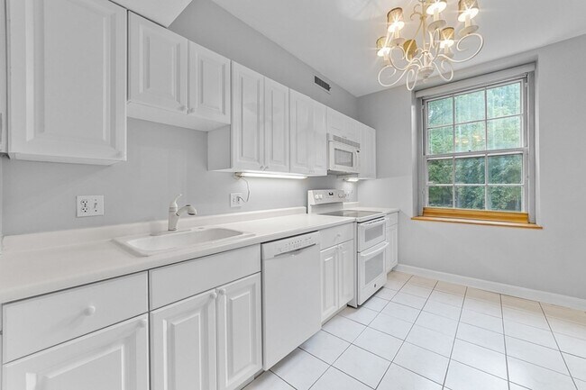 Foto del edificio - 60 Glenmore Ave