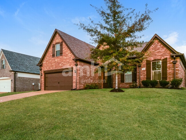 Building Photo - 45 Donna Lyn Dr