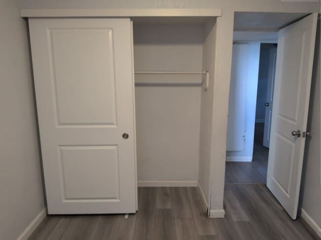 Building Photo - Updated 3 bedroom in 80010 - Move in Ready!