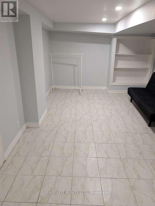 Building Photo - 21 Patricia Ave