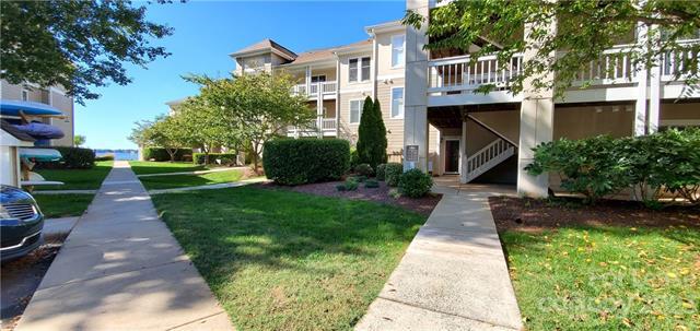 Primary Photo - 18629 Vineyard Point Ln