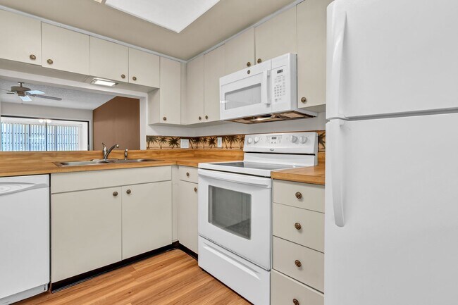 Foto del edificio - 2bed/2bath Condo Available in Imperial Oak...