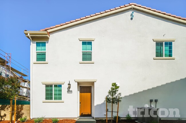 Building Photo - 10563 Vina Ct