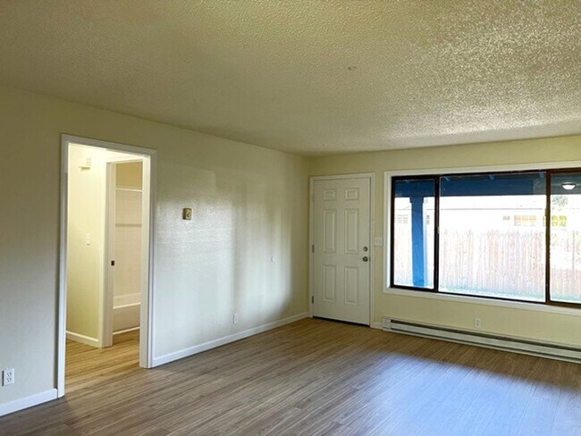 Foto del edificio - 2Bd/1Ba Single Story Apartment Unit - Move...