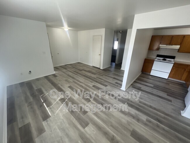 Foto del edificio - 3710 Valmont St