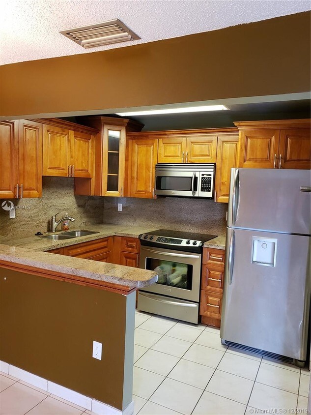 Primary Photo - 13360 SW 17th Ln