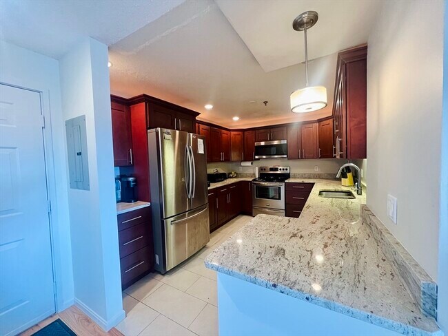 Foto del edificio - 3920 Mystic Valley Pkwy