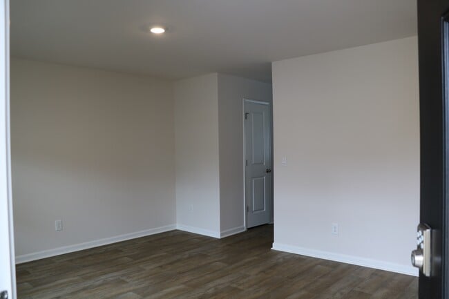 Photo - 901 Riverstone Dr House